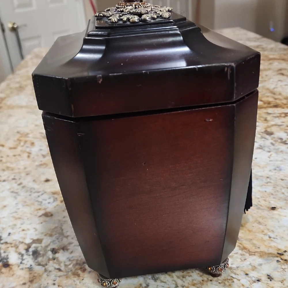 Bombay Company Vintage Ornate Wooden Jewelry Box with Black Tassel Key - Picture 10 of 15